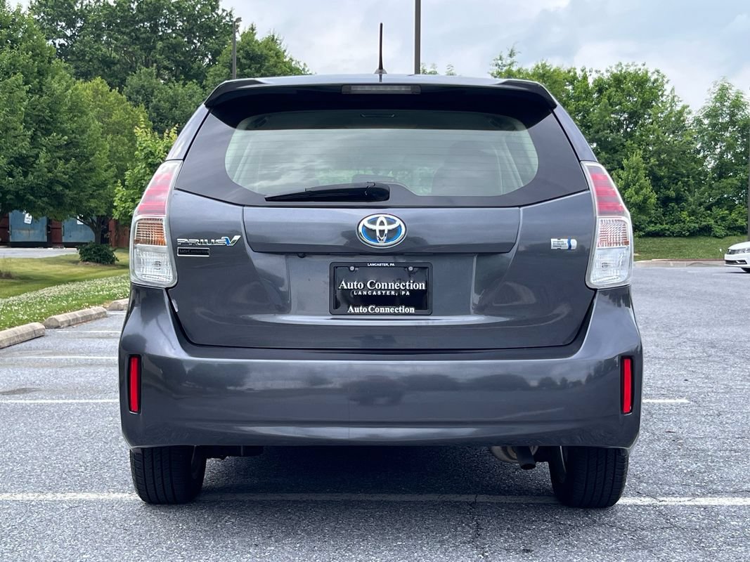 Used 2016 Toyota Prius V Two FWD image 6