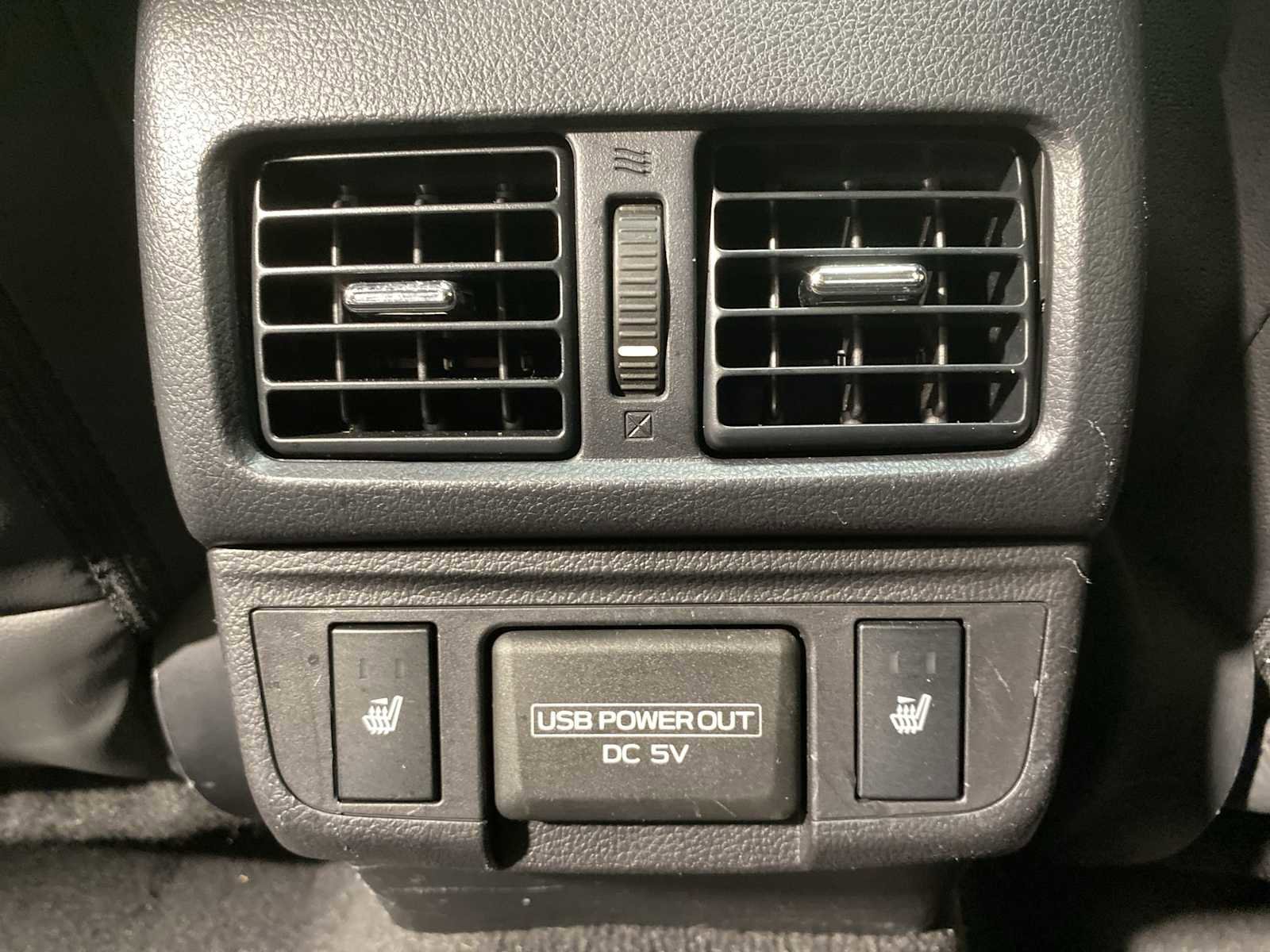 Used 2018 Subaru Outback 3.6R Limited image 25