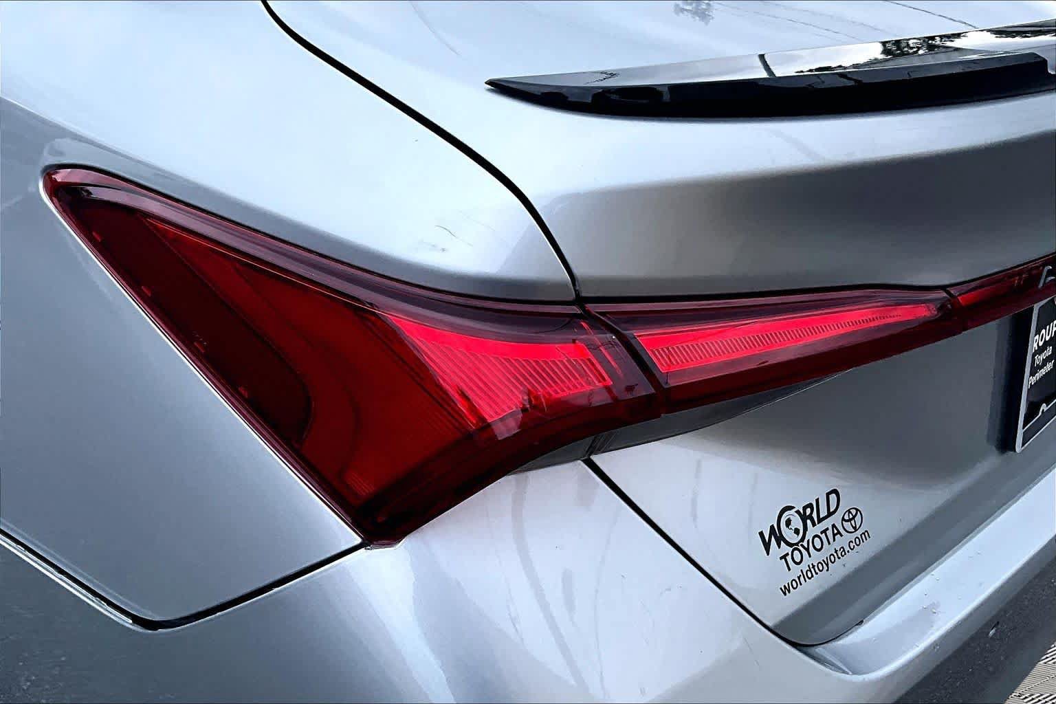 Certified 2019 Toyota Avalon Touring w/ Advanced Safety Package FWD image 29
