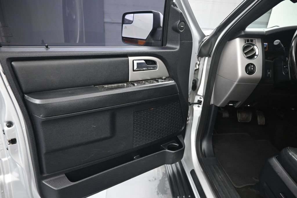 Certified 2017 Ford Expedition Limited AWD/4WD image 16