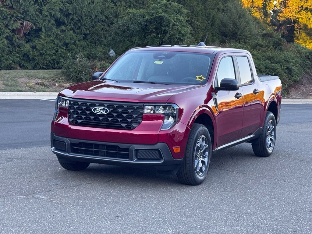 New 2026 Ford Maverick XLT FWD image 1