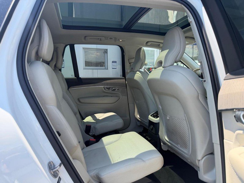 Certified 2024 Volvo XC90 T8 Plus w/ Protection Package Premier AWD/4WD image 11