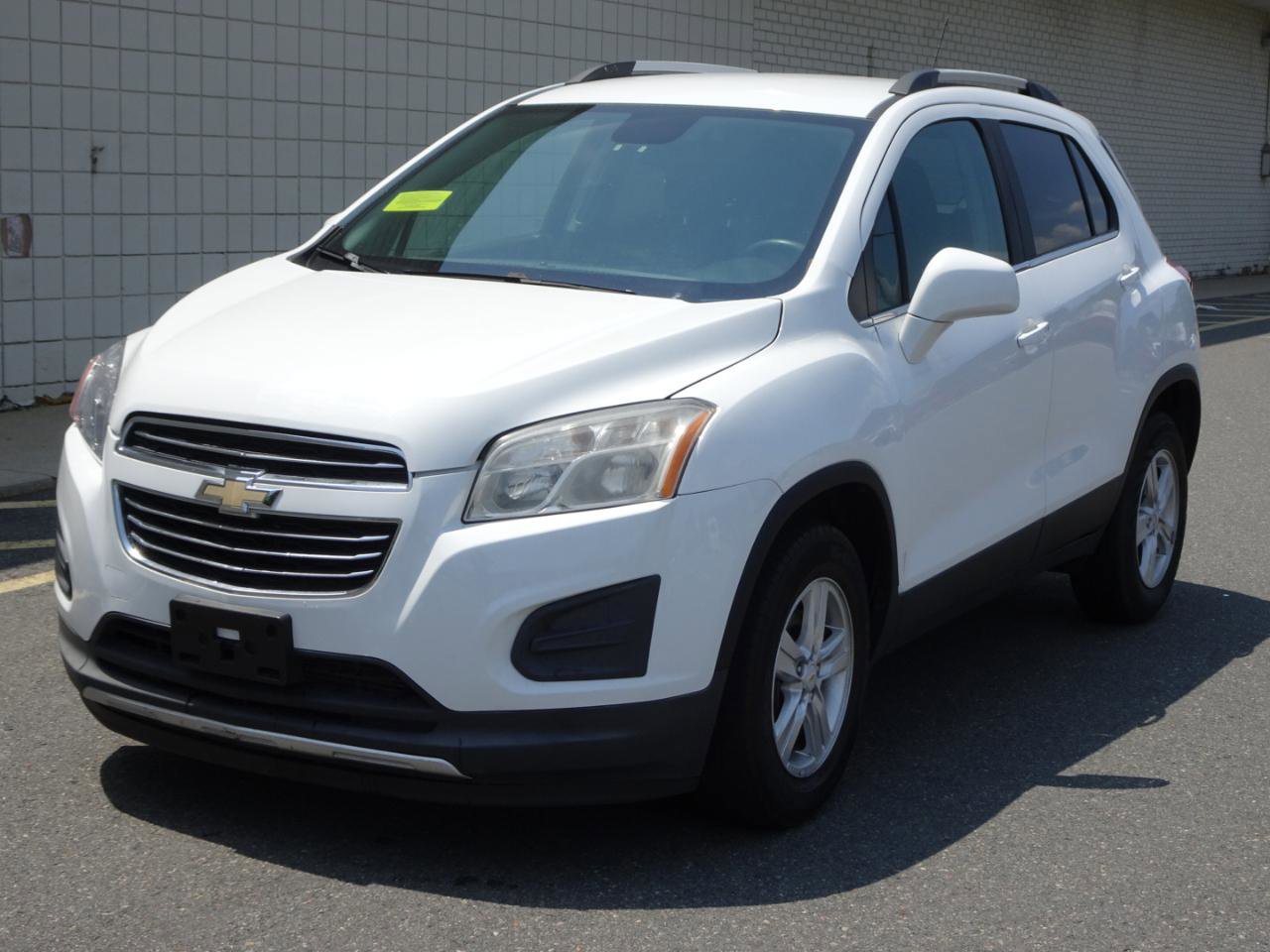 Used 2016 Chevrolet Trax LT image 2