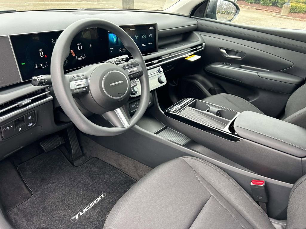 New 2026 Hyundai Tucson Blue SE image 13