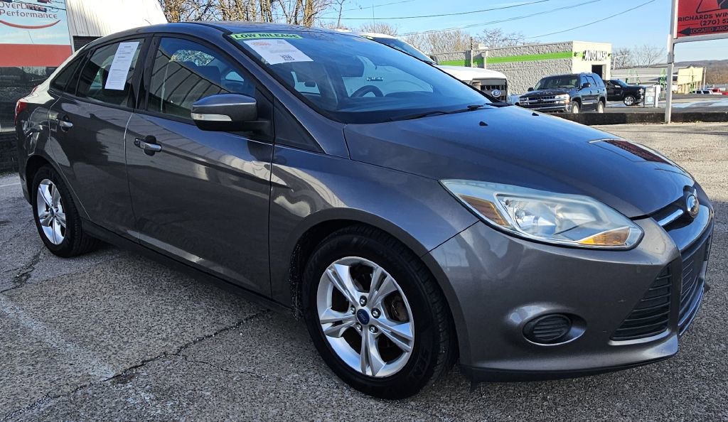 Used 2013 Ford Focus SE image 2