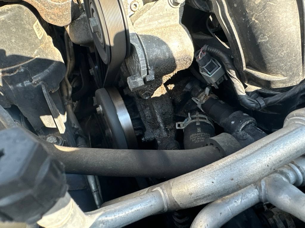 Used 2015 Ford Fusion SE FWD image 10