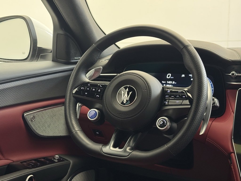 New 2024 Maserati Grecale Trofeo image 26