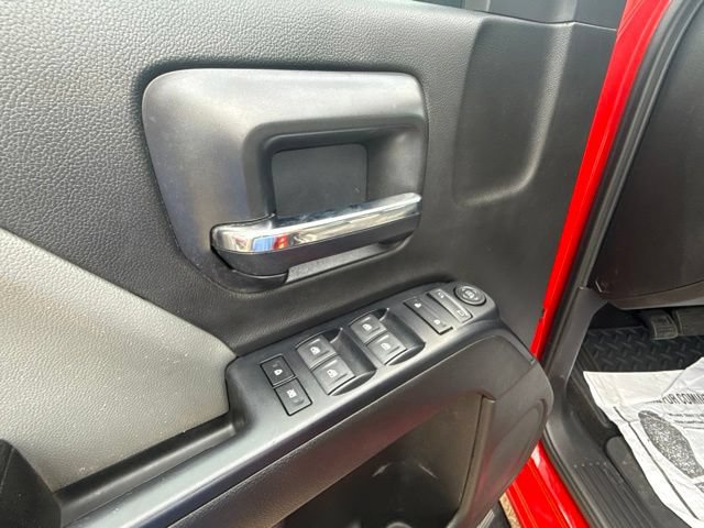 Used 2018 Chevrolet Silverado 1500 Custom w/ Custom Value Package AWD/4WD image 11