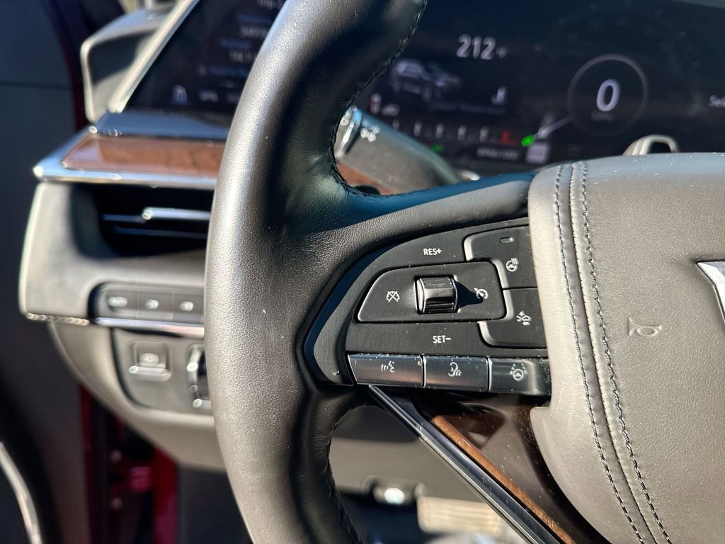 Used 2023 Cadillac Escalade Premium Luxury Platinum image 17