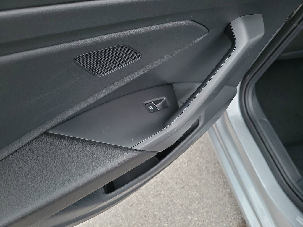 Used 2023 Volkswagen Jetta S image 12