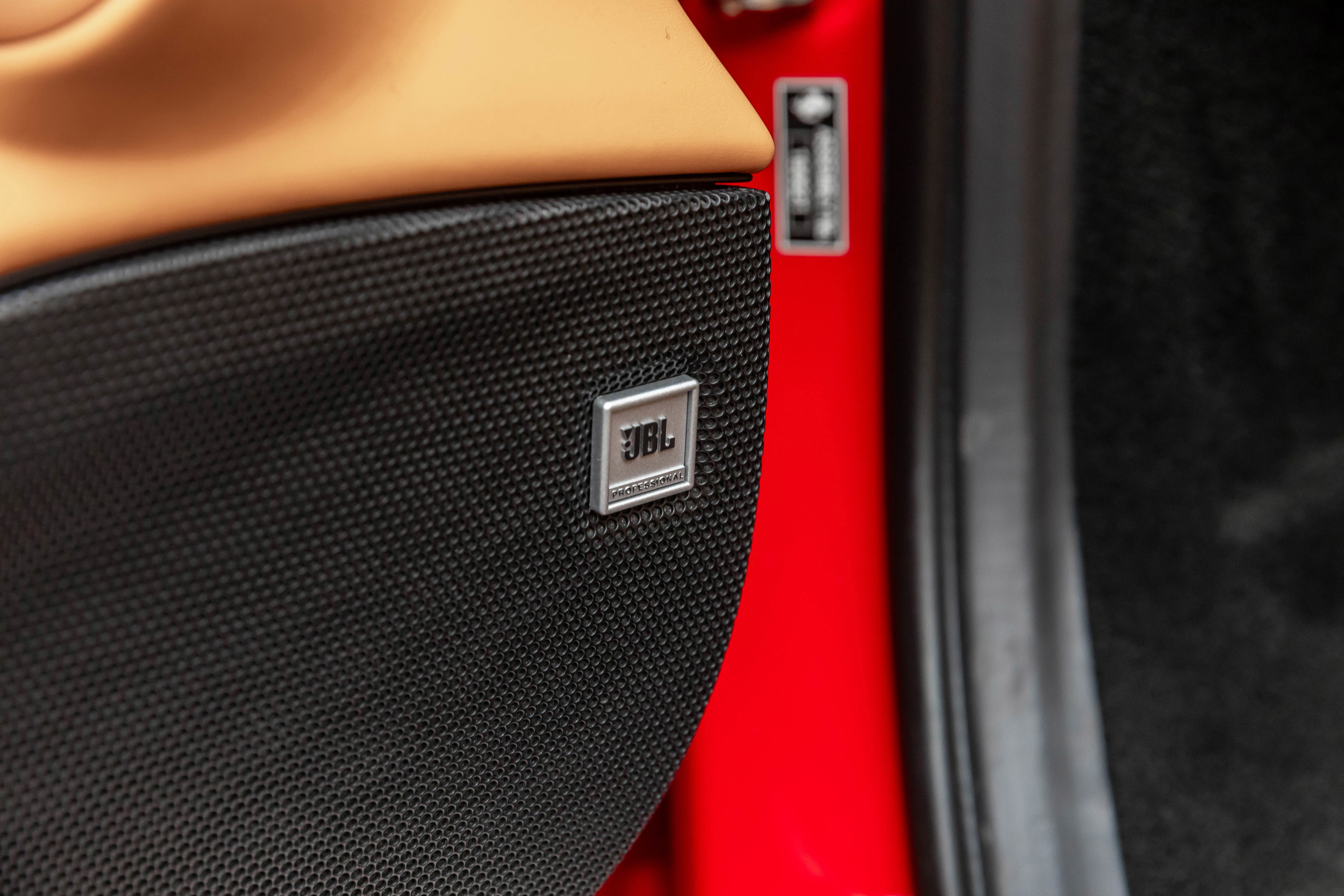 Certified 2022 Ferrari F8 Tributo image 15