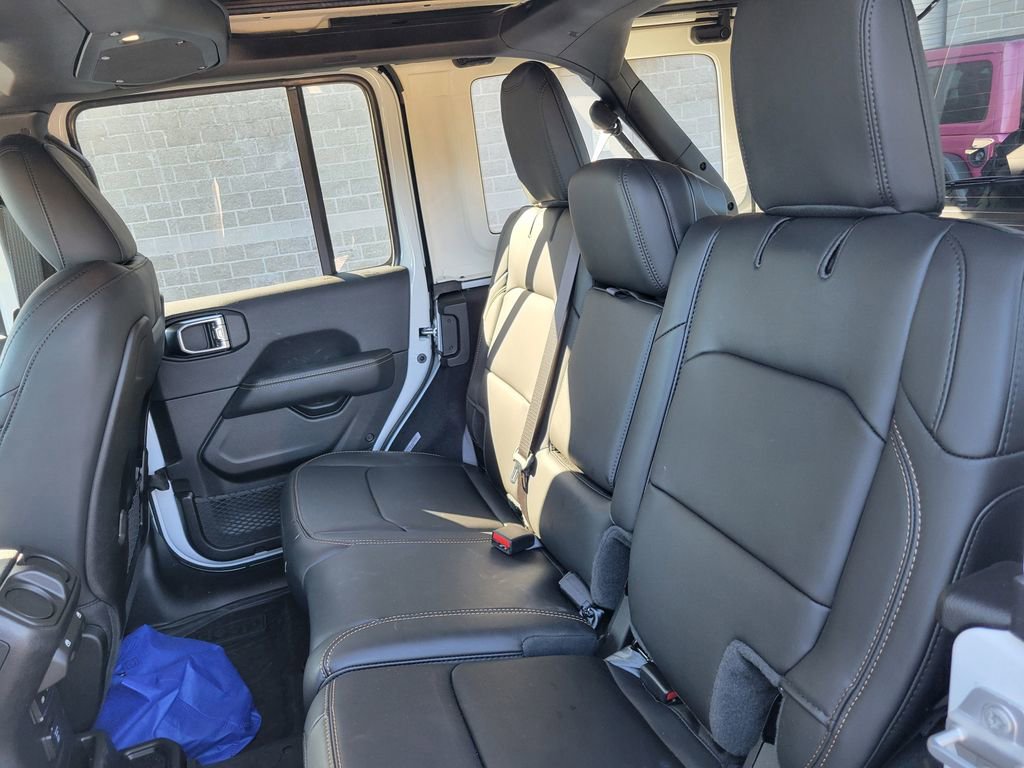 New 2025 Jeep Wrangler Unlimited Rubicon 392 image 16