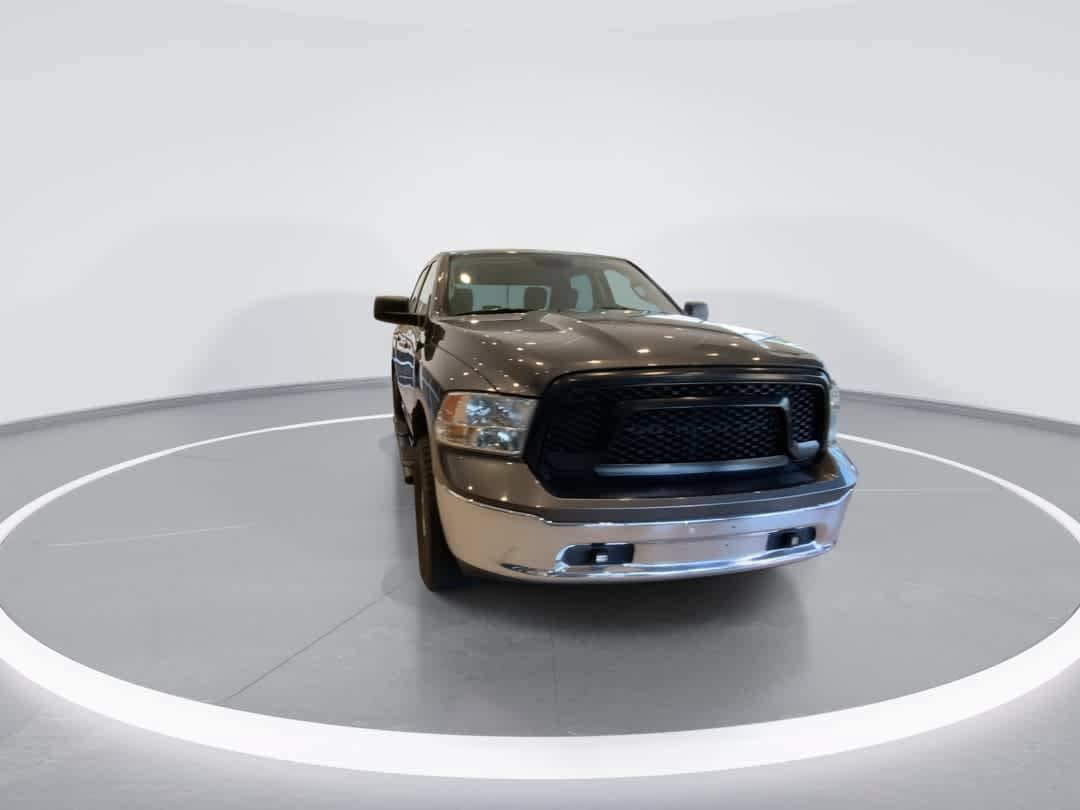 Used 2017 RAM 1500 Classic SLT AWD/4WD image 3
