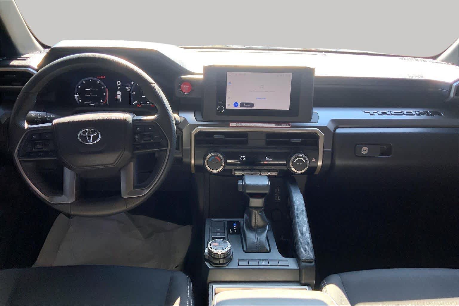 Used 2025 Toyota Tacoma TRD Off-Road AWD/4WD image 15