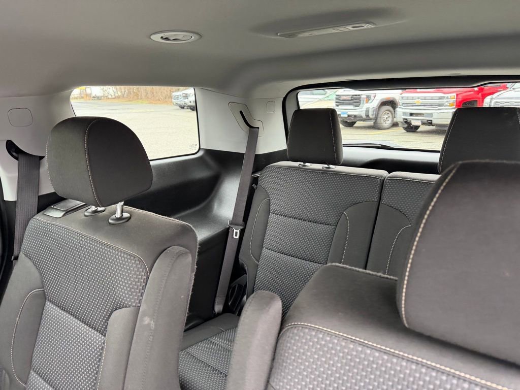 Certified 2023 GMC Acadia SLE w/ Elevation Edition image 9