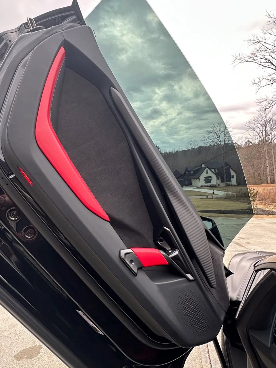 Used 2024 Lamborghini Revuelto AWD/4WD image 40