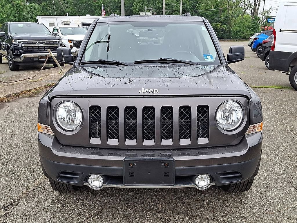 Used 2016 Jeep Patriot High Altitude AWD/4WD image 2