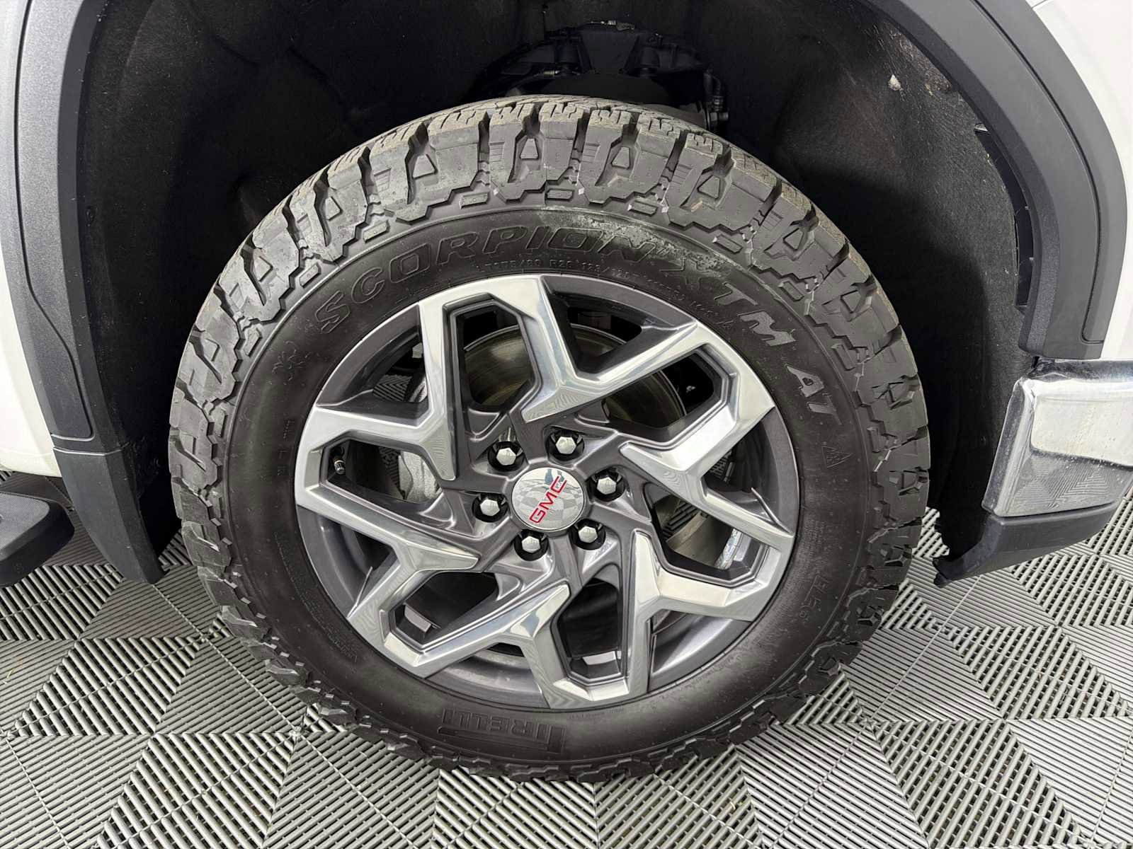 Certified 2024 GMC Sierra 1500 SLT w/ SLT Premium Package image 10