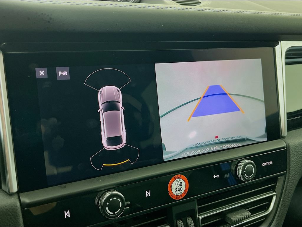 Certified 2023 Porsche Macan Turbo AWD/4WD image 15