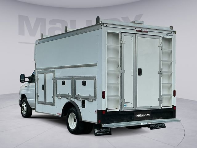 Used 2025 Ford E-350 and Econoline 350 Super Duty w/ Power Equipment Group RWD image 3