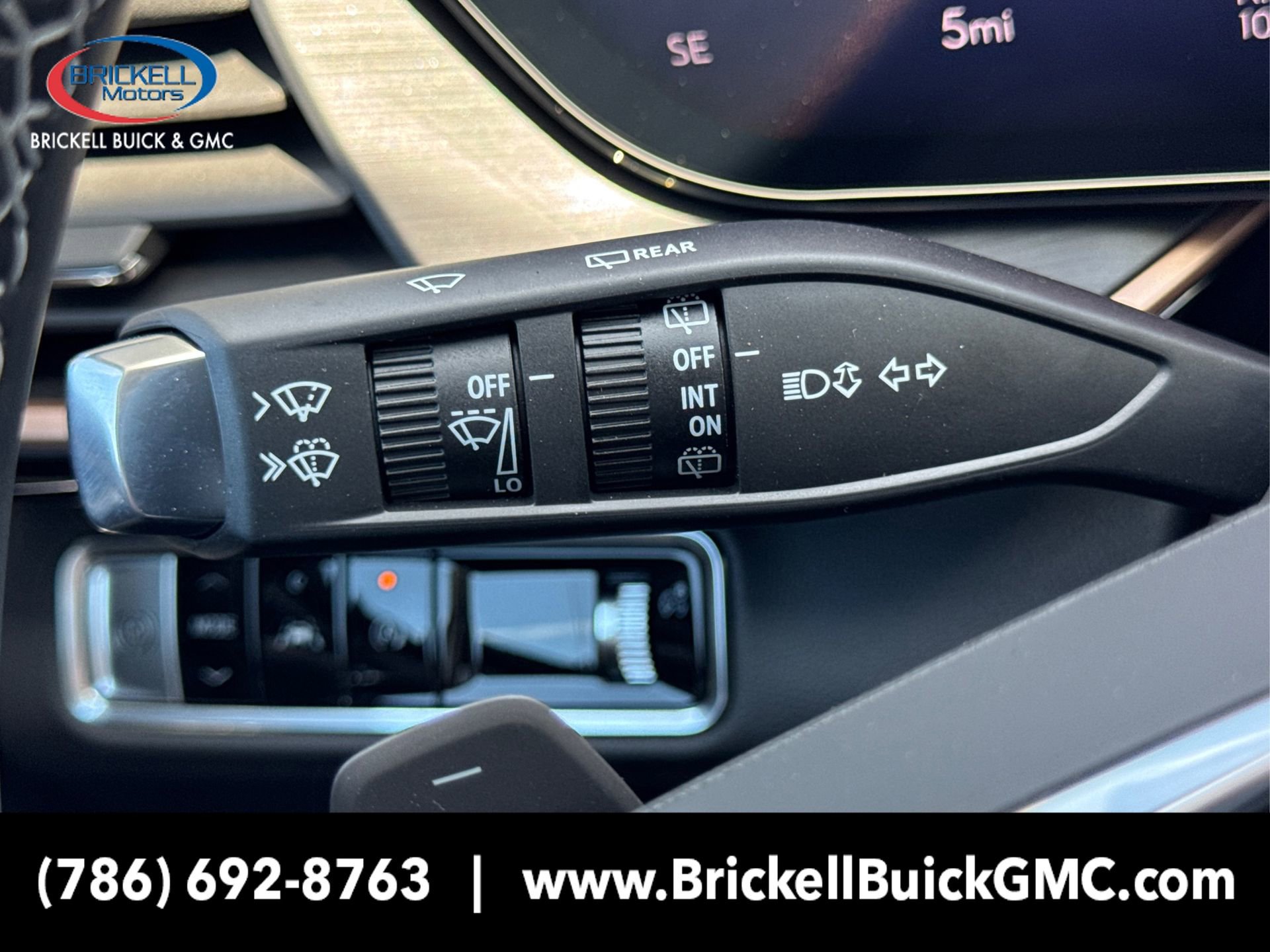 New 2025 Buick Envision Sport Touring image 33