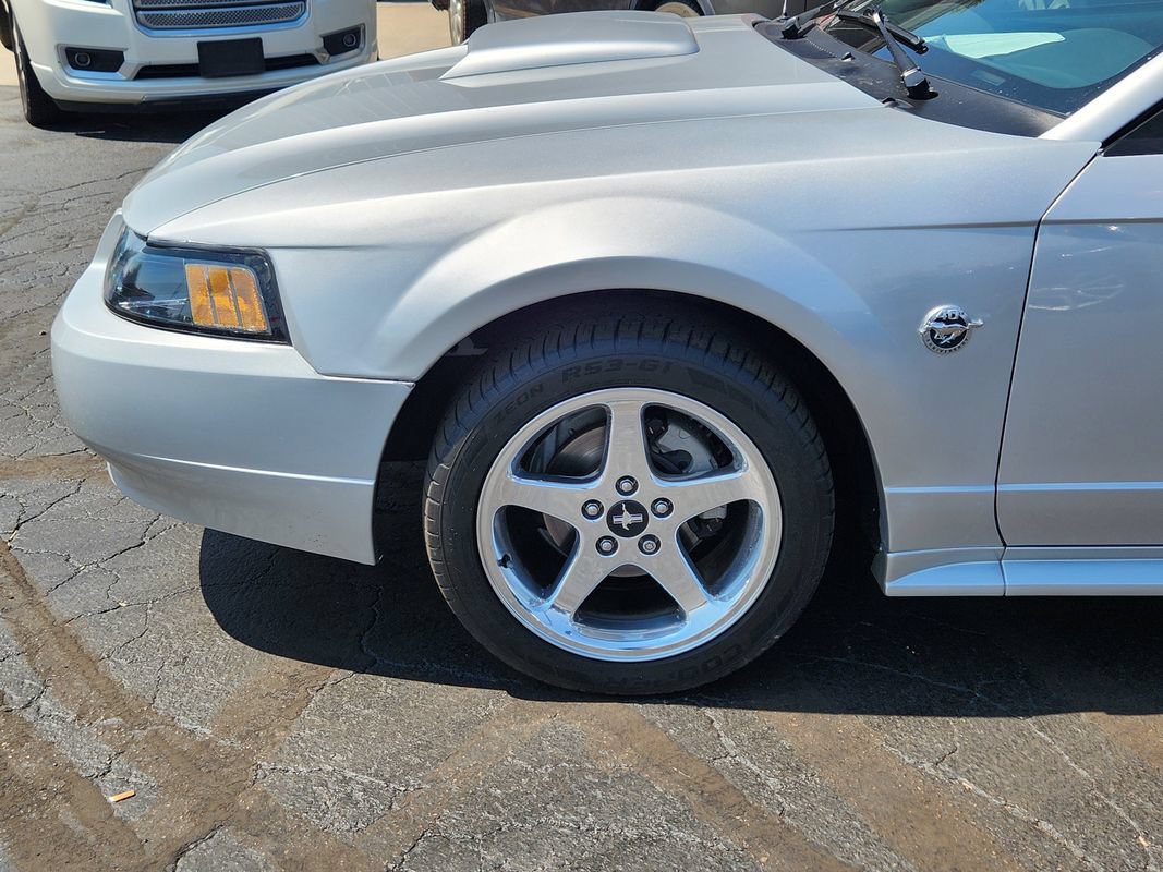 Used 2004 Ford Mustang GT RWD image 11