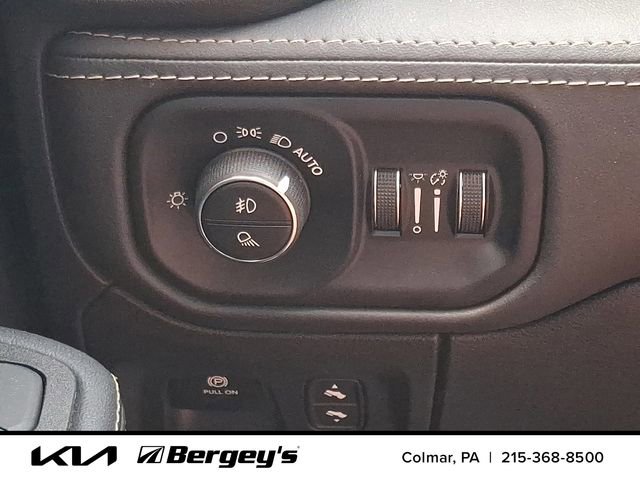 Used 2025 RAM 1500 Limited AWD/4WD image 26