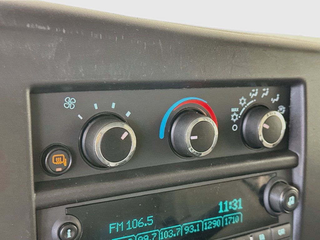 Used 2021 Chevrolet Express 2500 RWD image 20