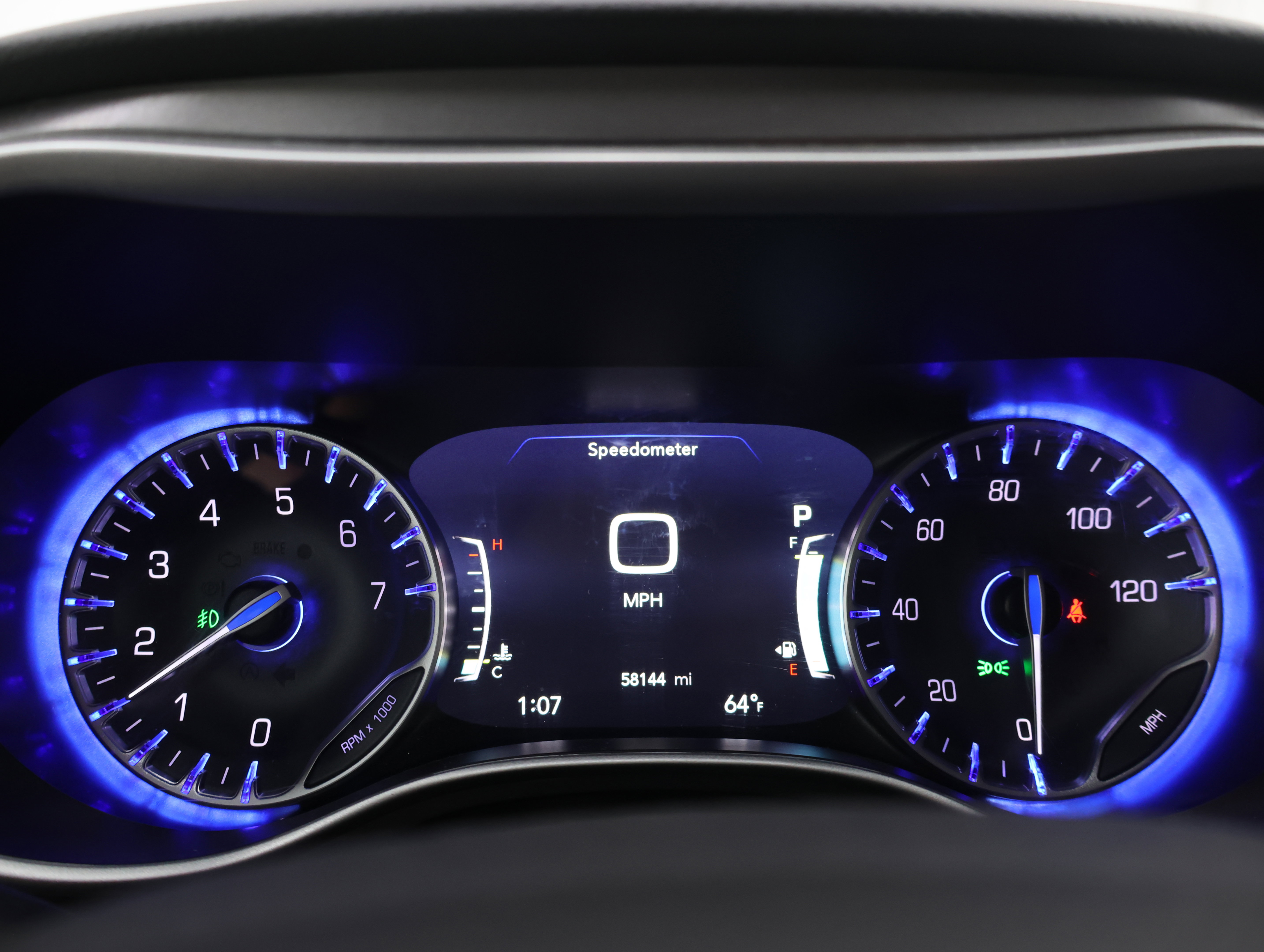 Used 2024 Chrysler Pacifica Touring-L FWD image 11