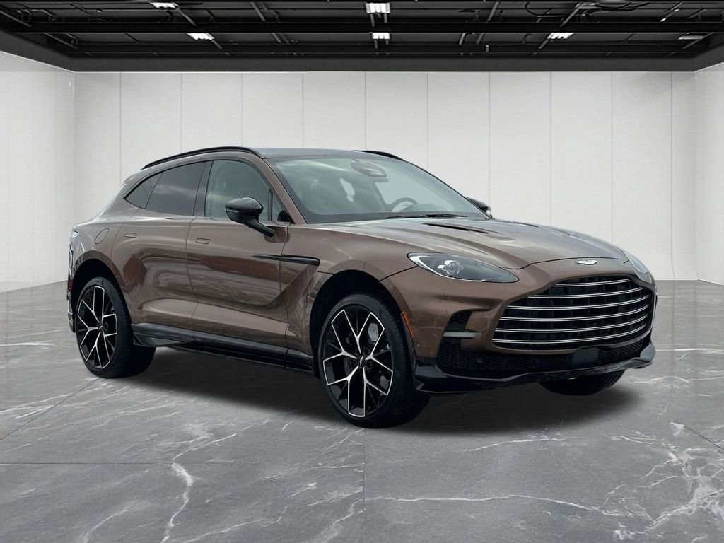 New 2026 Aston Martin DBX 707