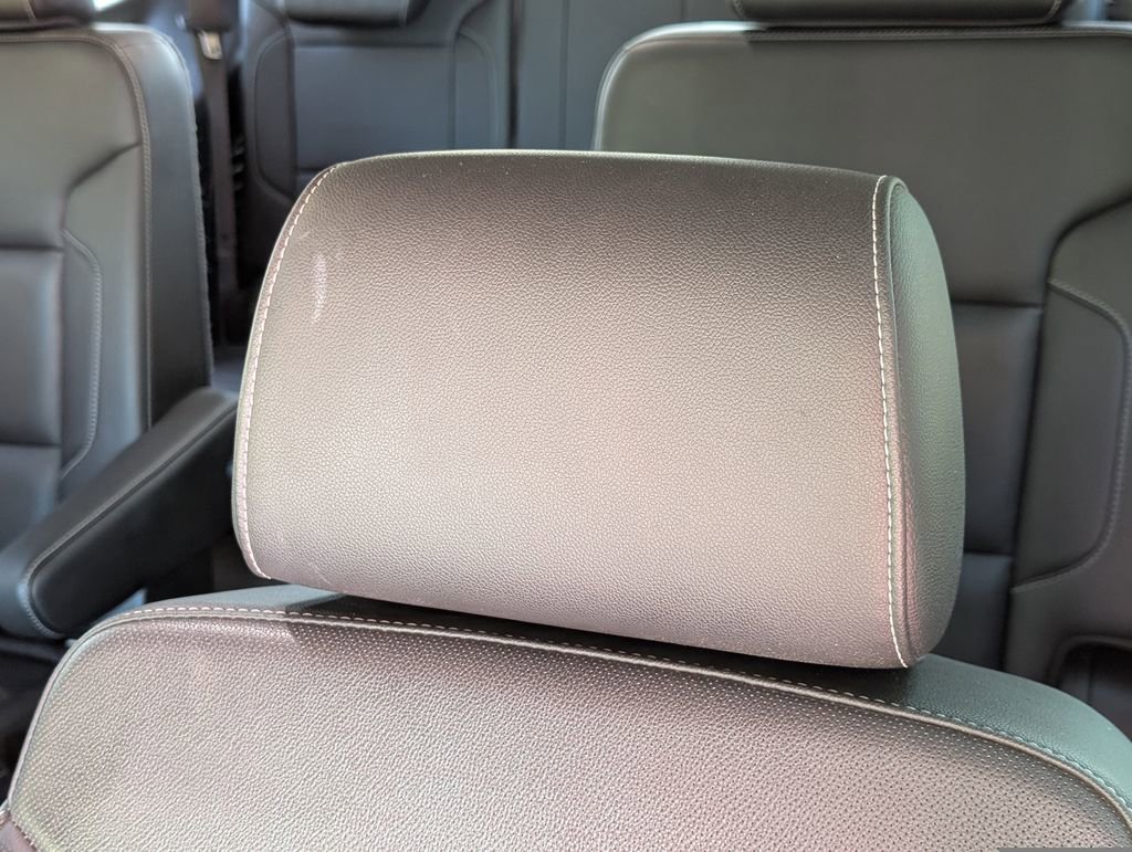 Used 2019 Chevrolet Tahoe Premier AWD/4WD image 16