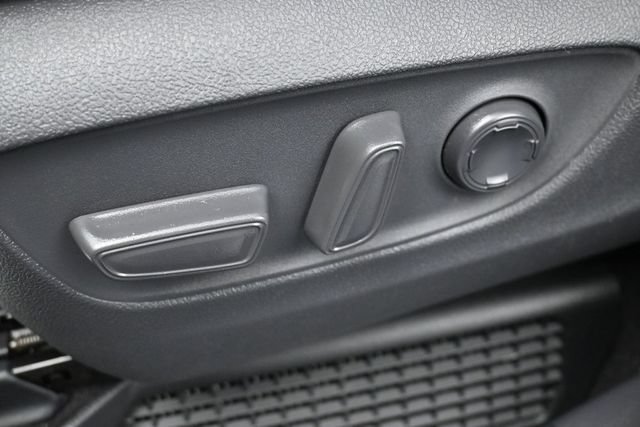 Used 2021 Toyota Sienna Limited FWD image 12