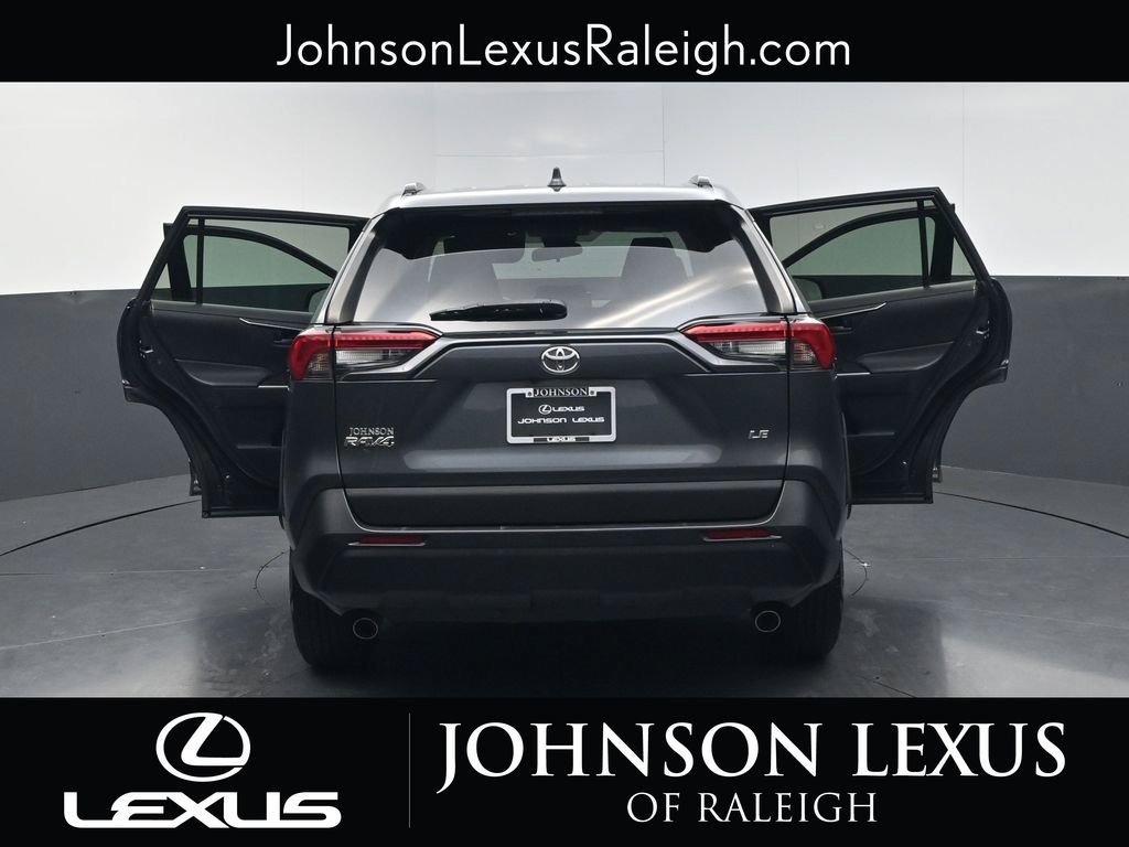 Used 2021 Toyota RAV4 LE FWD image 34