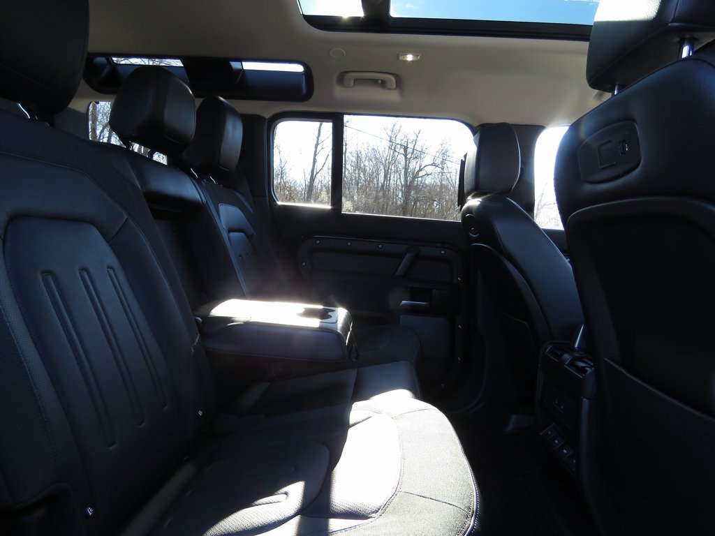 Used 2020 Land Rover Defender 110 S image 16
