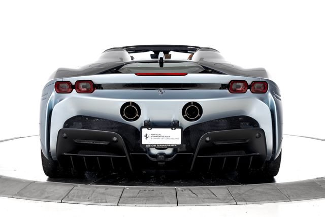 Used 2024 Ferrari SF90 Spider AWD/4WD image 9