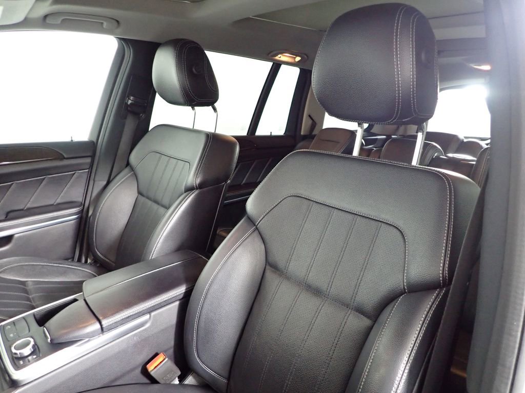 Used 2014 Mercedes-Benz GL 450 4MATIC image 28