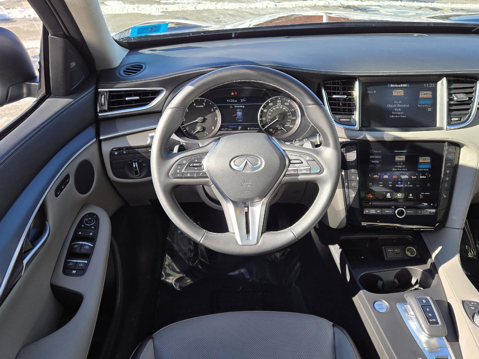 Certified 2025 INFINITI QX50 Luxe image 9