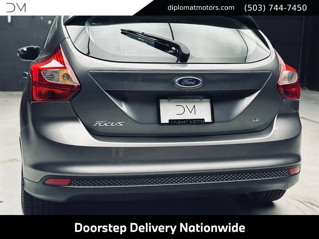 Used 2014 Ford Focus SE w/ SE Winter Package FWD image 16