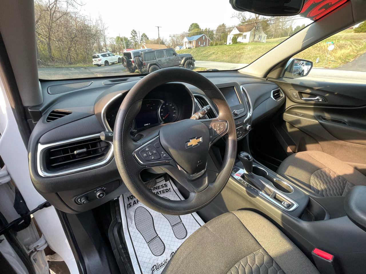 Used 2021 Chevrolet Equinox LT image 18