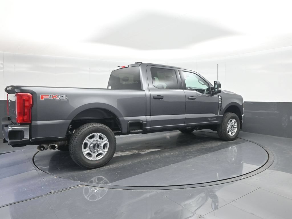 New 2026 Ford F250 XLT w/ FX4 Off-Road Package AWD/4WD image 15