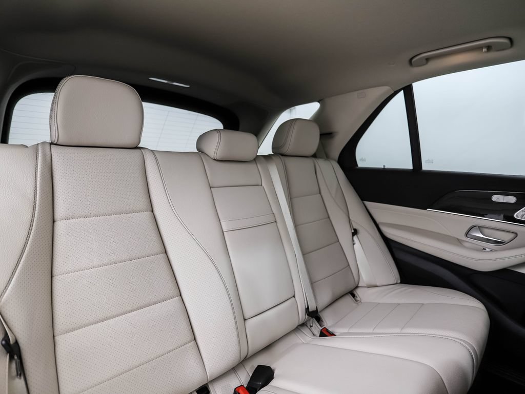 Used 2021 Mercedes-Benz GLE 450 4MATIC image 28