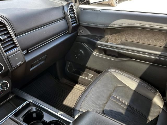 Used 2021 Ford Expedition Max Limited AWD/4WD image 27
