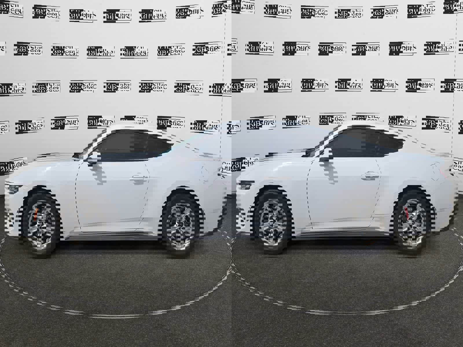 Used 2024 Ford Mustang Coupe RWD image 3