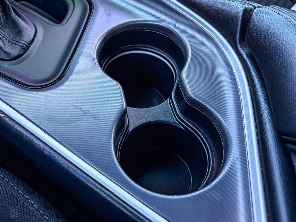 Used 2021 Dodge Challenger SXT image 22