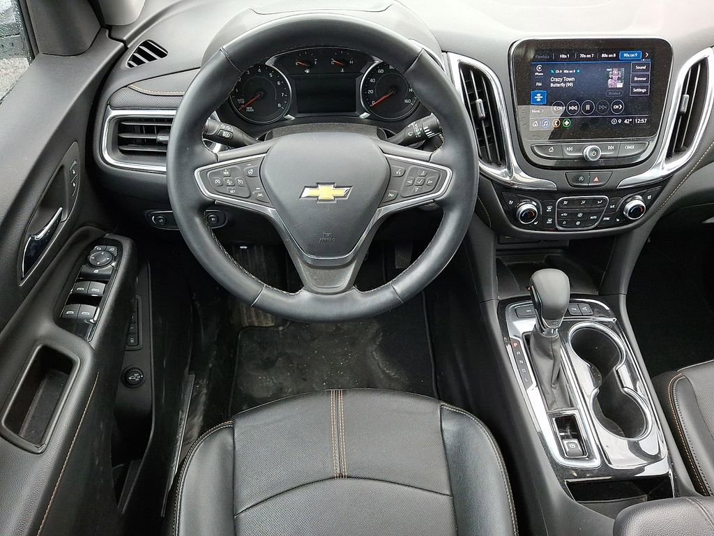 Used 2023 Chevrolet Equinox Premier image 11