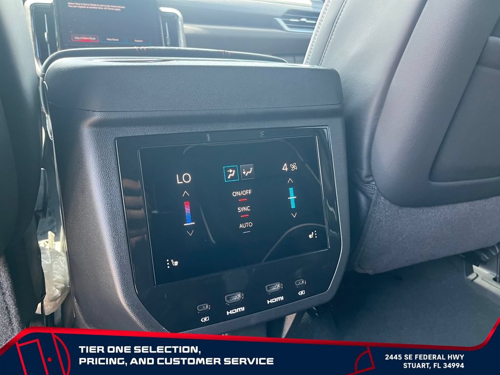 New 2026 GMC Yukon XL AT4 Ultimate AWD/4WD image 17