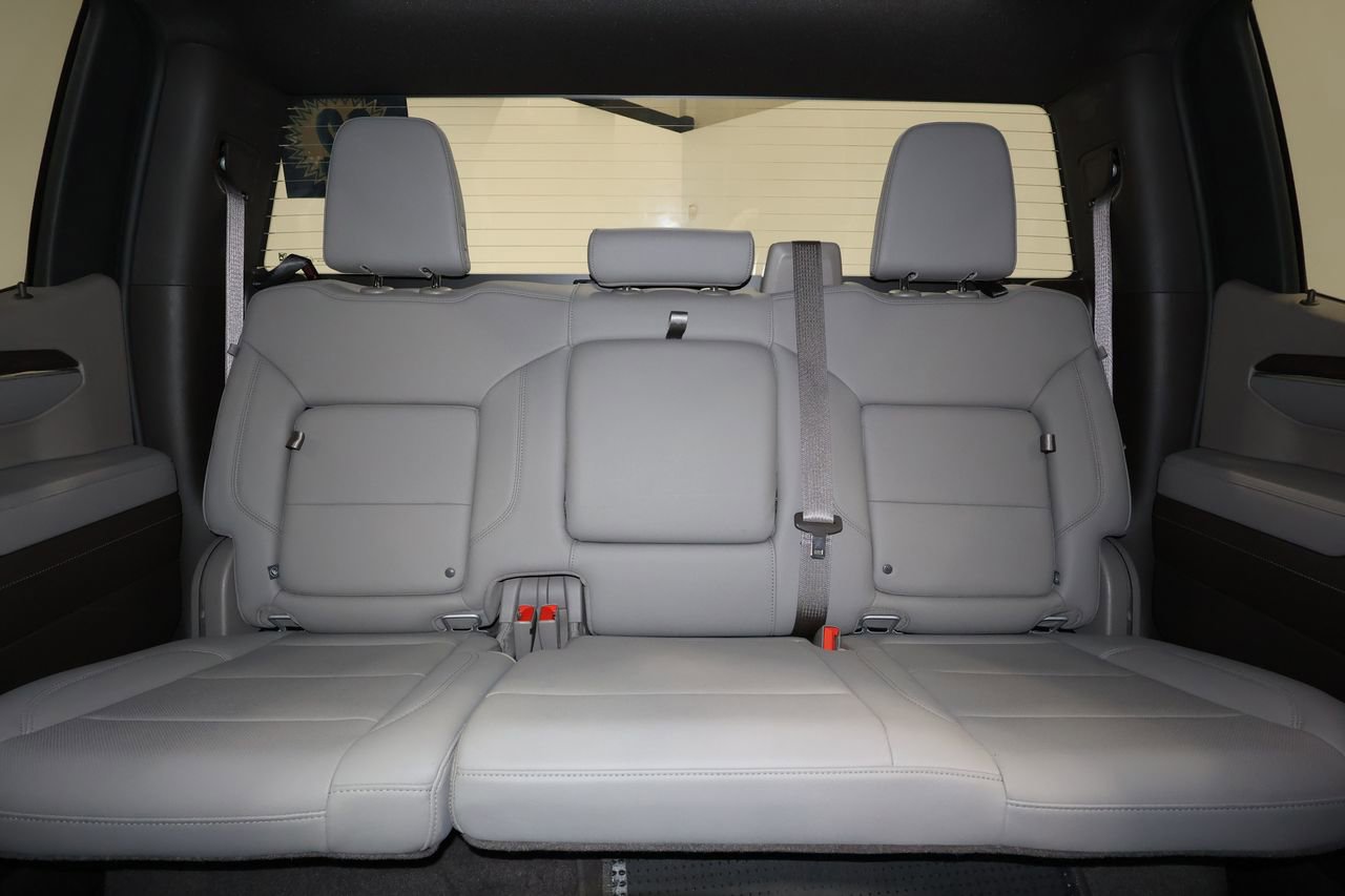 Certified 2022 GMC Sierra 1500 SLT w/ SLT Premium Package image 29