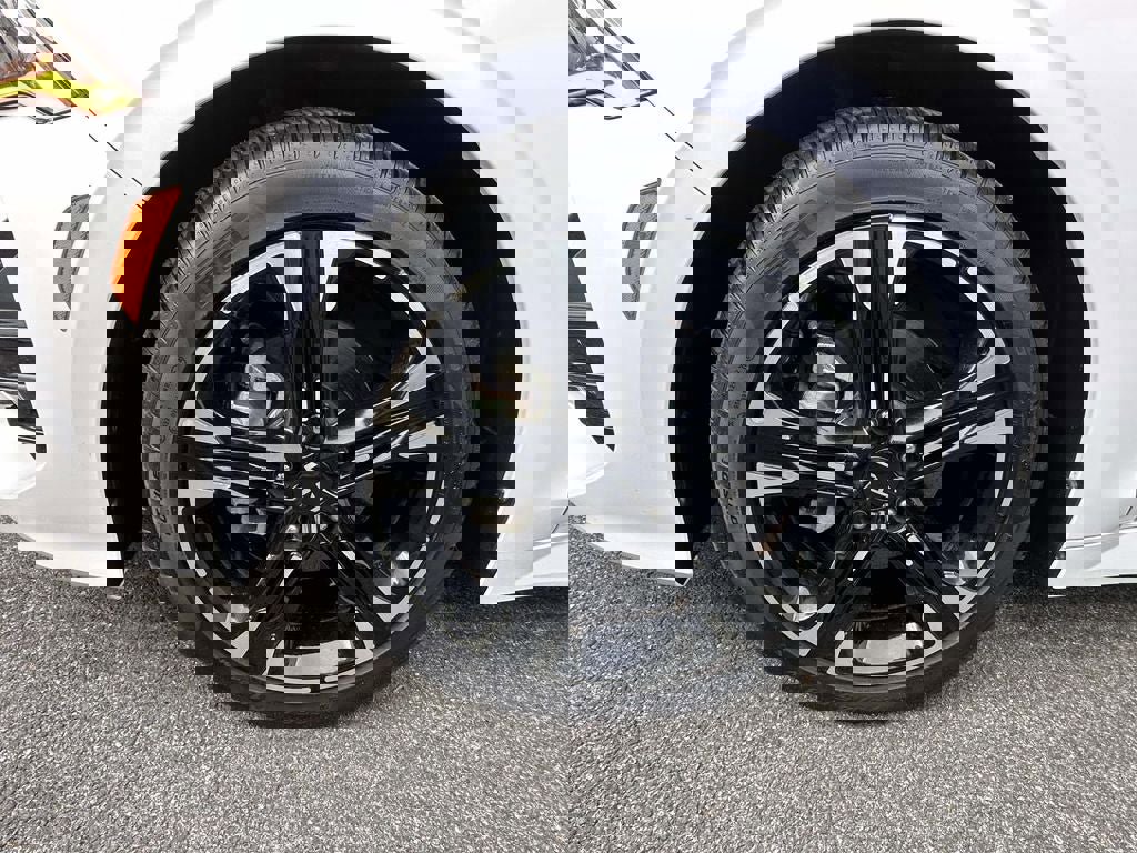 Certified 2024 Kia K5 GT-Line image 7