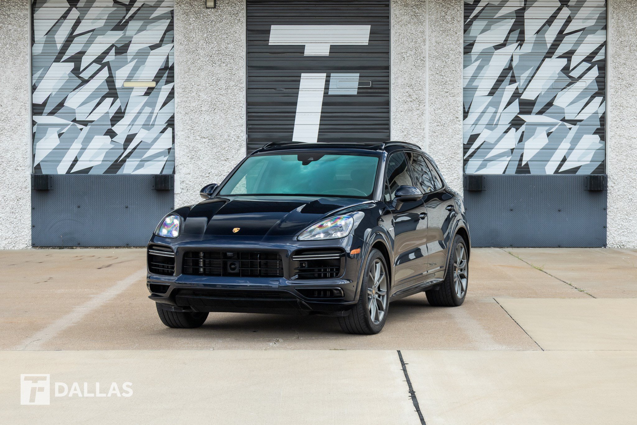 Used 2023 Porsche Cayenne Turbo S AWD/4WD image 5