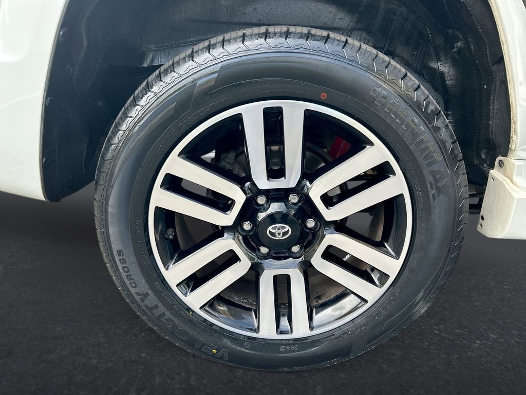 Used 2022 Toyota 4Runner Limited AWD/4WD image 31
